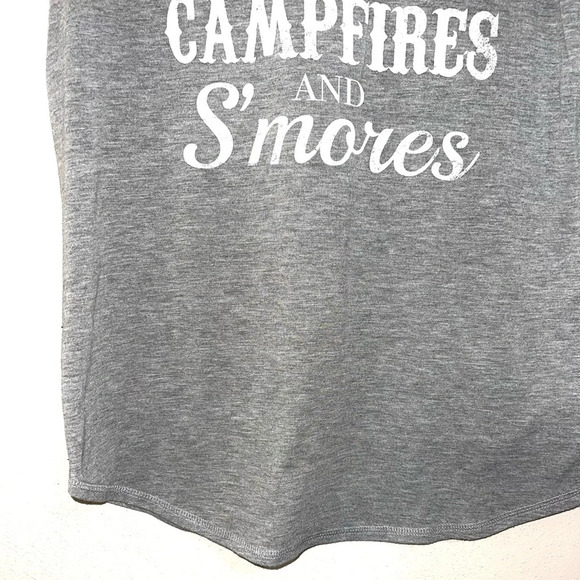 Maurices Light Gray & White Campfire Summer Graphic Tee Medium Women’s - Picture 5 of 9